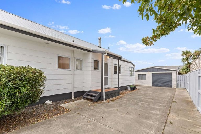 Photo of property in 8 Mercury Street, Milson, Palmerston North, 4414