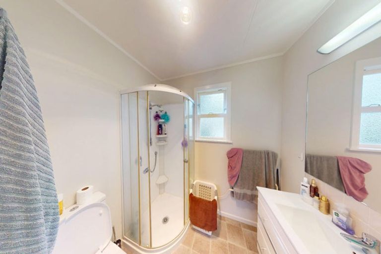 Photo of property in 2 Balmoral Crescent, Springvale, Whanganui, 4501