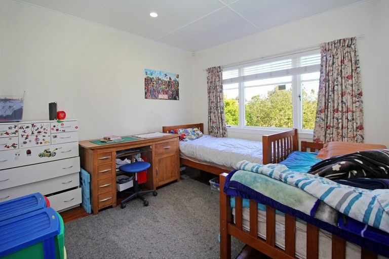 Photo of property in 74 Landscape Road, Papatoetoe, Auckland, 2025