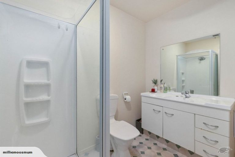 Photo of property in 17d Division Street, Riccarton, Christchurch, 8041