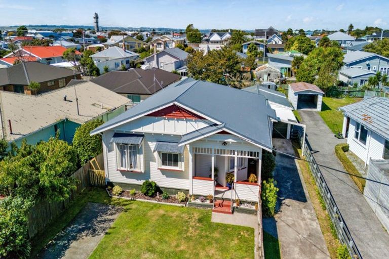 Photo of property in 10 Morrissey Street, Hawera, 4610