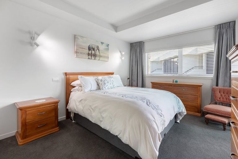 Photo of property in 154 Marine Parade, Mount Maunganui, 3116