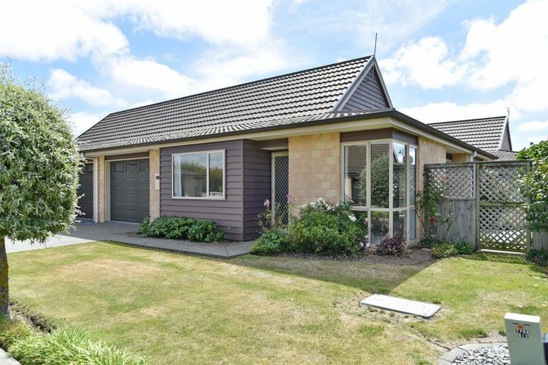 Photo of property in 3 Reeves Road, Rangiora, 7400