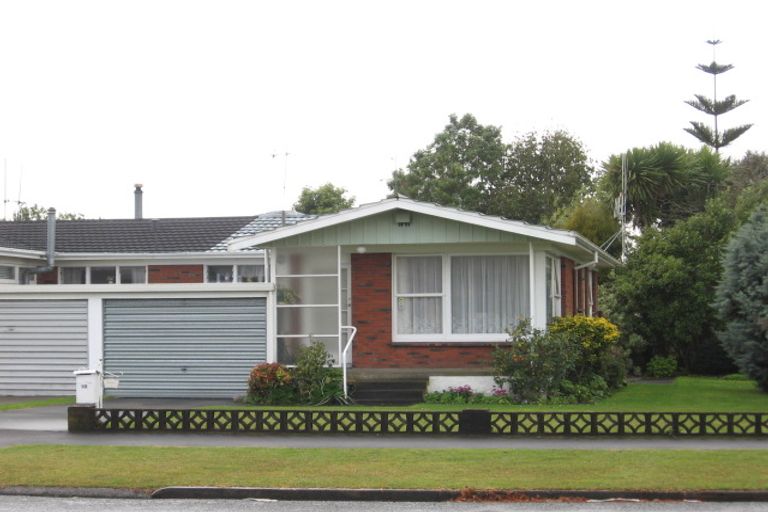 Photo of property in 2u4 New Street, Hamilton East, Hamilton, 3216