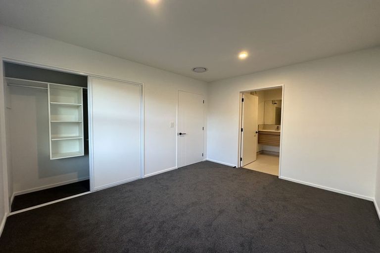 Photo of property in 1 Ferbane Way, Halswell, Christchurch, 8025