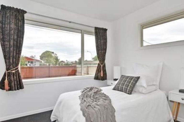 Photo of property in 37 Santa Rosa Avenue, Halswell, Christchurch, 8025