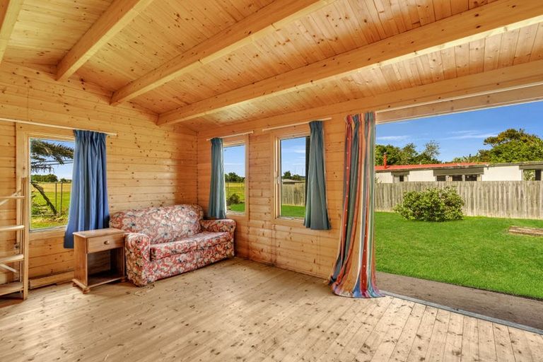 Photo of property in 5 Ruawai Wharf Road, Ruawai, 0530