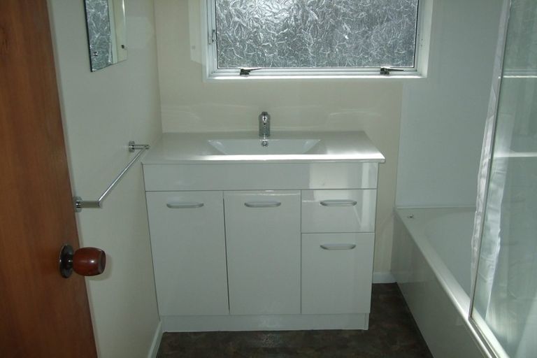 Photo of property in 8a Latitude Close, Whitby, Porirua, 5024