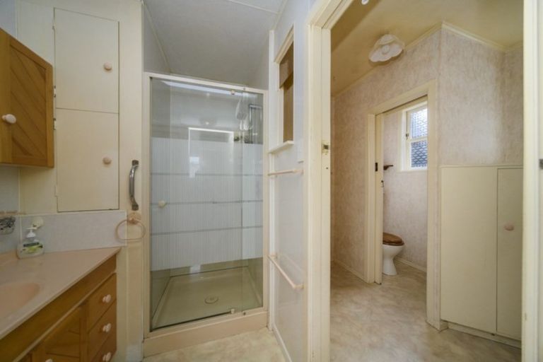 Photo of property in 2 Rira Street, Marton, 4710