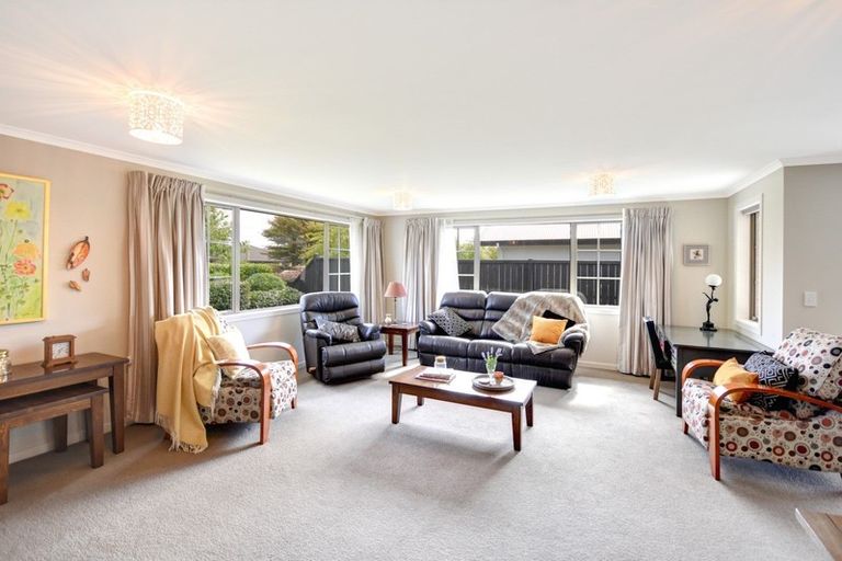 Photo of property in 42 Hagart-alexander Drive, Mosgiel, 9024