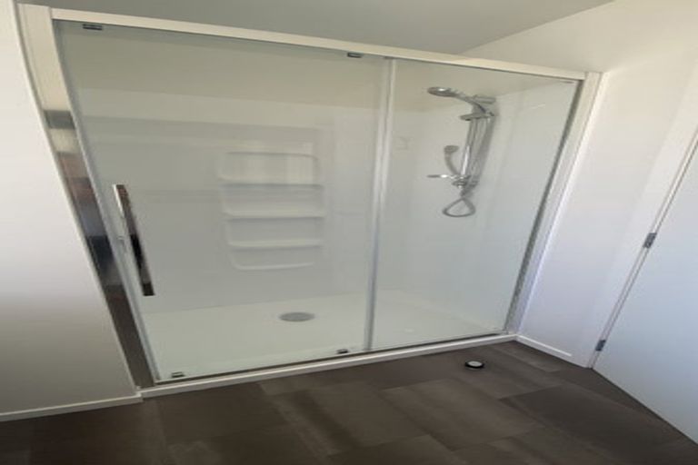 Photo of property in 104 Kingswood Road, Brookfield, Tauranga, 3110