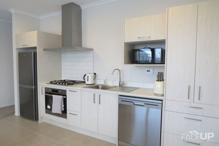 Photo of property in 20 Pukewhero Rise, Westgate, Auckland, 0614