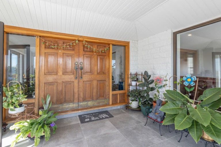 Photo of property in 88 Penruddock Rise, Westmorland, Christchurch, 8025