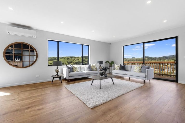 Photo of property in 27 Mahi Road, Helensville, 0800