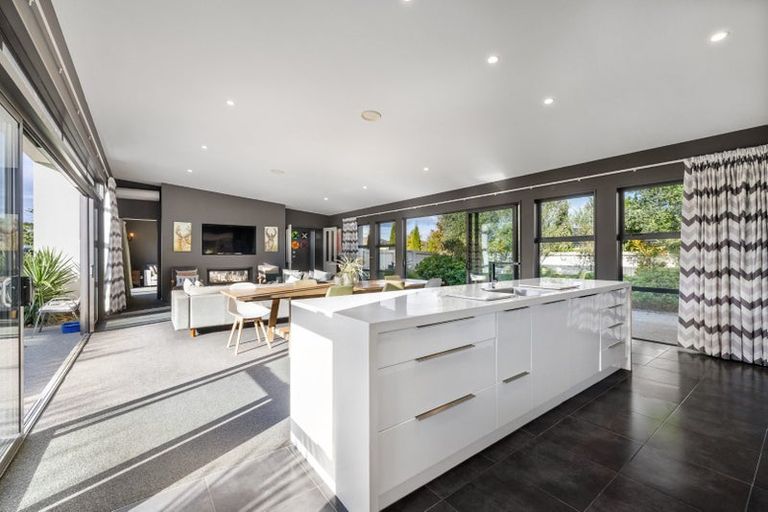 Photo of property in 2 Oakley Drive, Prebbleton, 7604