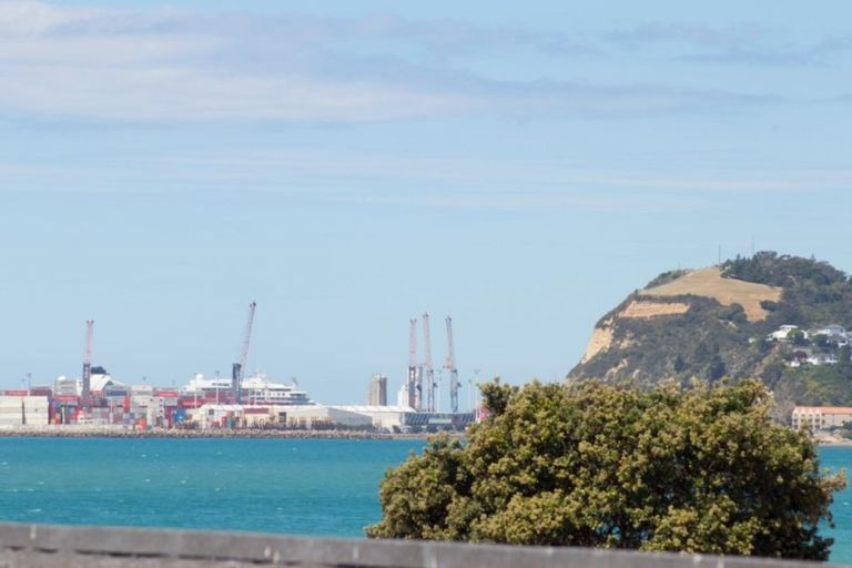 Photo of property in 6a The Esplanade, Westshore, Napier, 4110