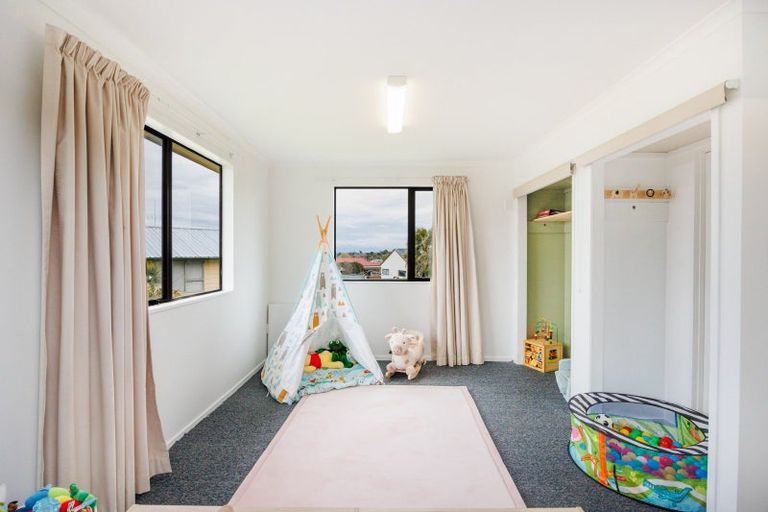 Photo of property in 24 Fraser Drive, Feilding, 4702