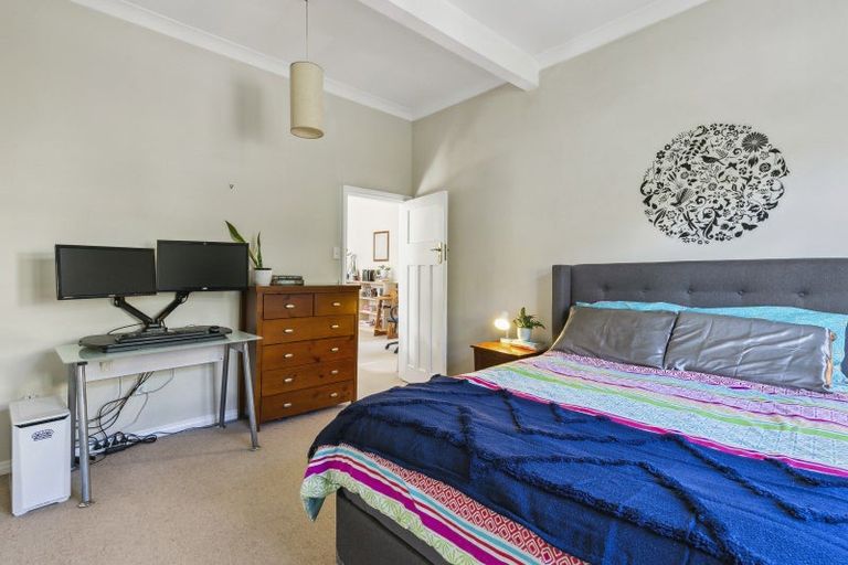 Photo of property in 265 Ohiro Road, Brooklyn, Wellington, 6021