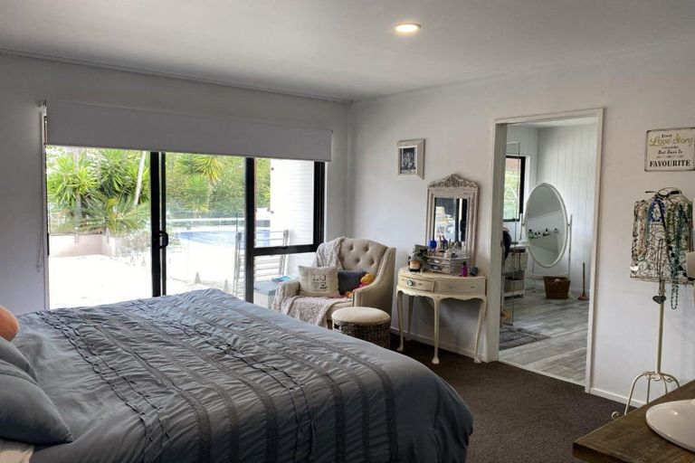 Photo of property in 343 Whitehills Road, Waitoki, 0994