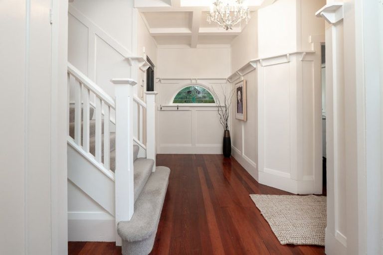 Photo of property in 17 Ludlam Street, Seatoun, Wellington, 6022