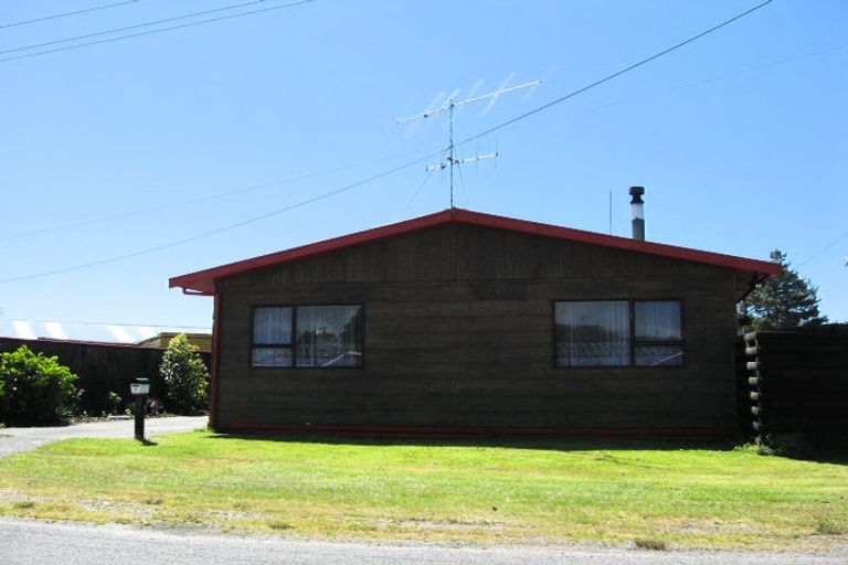 Photo of property in 7 Forbes Street, Westport, 7825