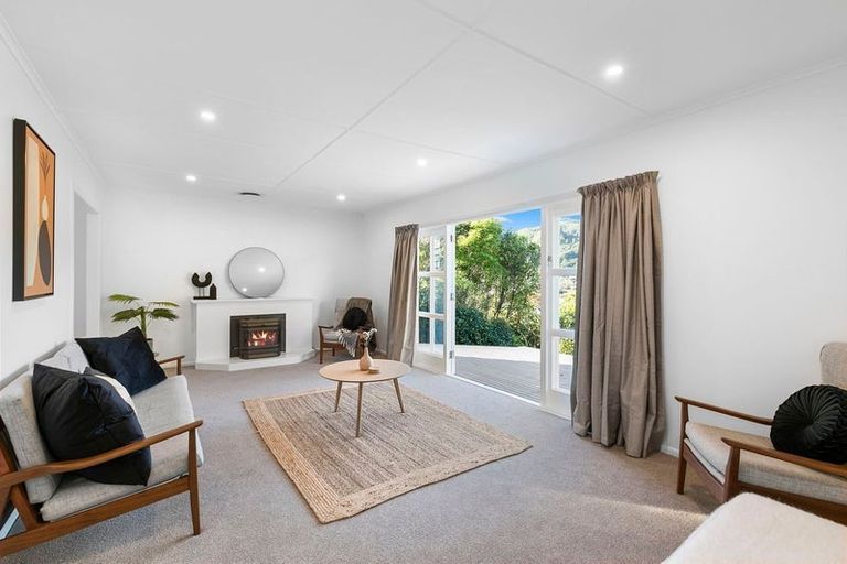 Photo of property in 22-24 Bledisloe Crescent, Wainuiomata, Lower Hutt, 5014