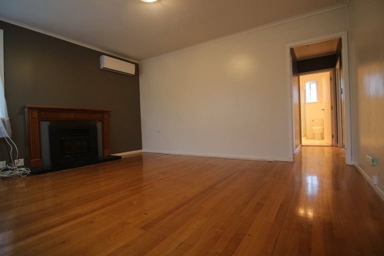 Photo of property in 1/61 Beaubank Road, Kelston, Auckland, 0602
