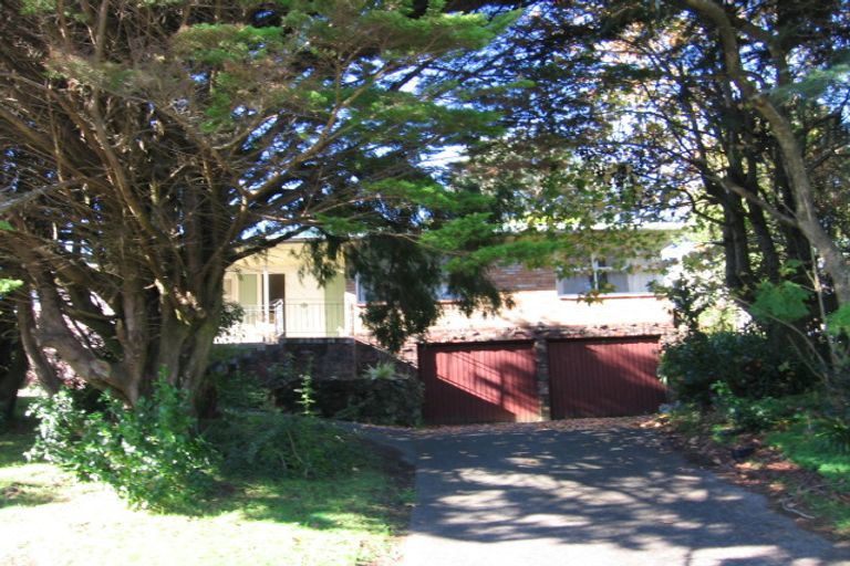 Photo of property in 5 Marie Crescent, Te Atatu South, Auckland, 0610