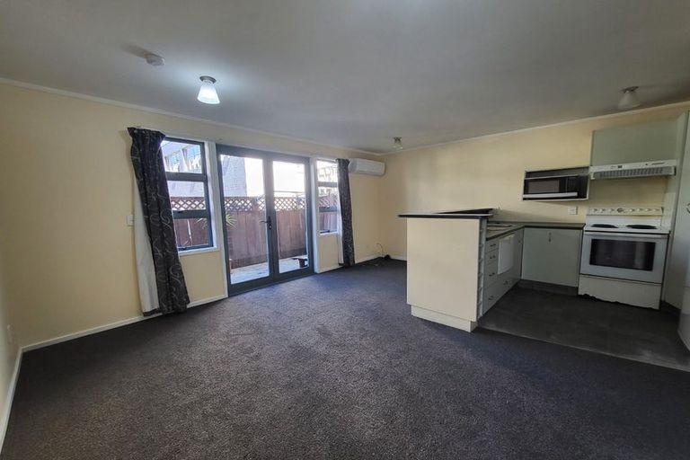 Photo of property in 19 Hanson Street, Mount Cook, Wellington, 6021