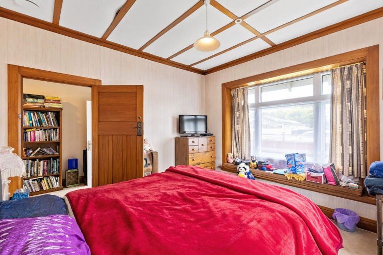 Photo of property in 77 Heretaunga Street, Palmerston North, 4414
