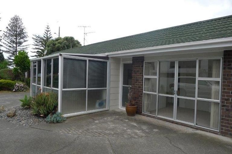 Photo of property in 2/274 Hibiscus Coast Highway, Orewa, 0931