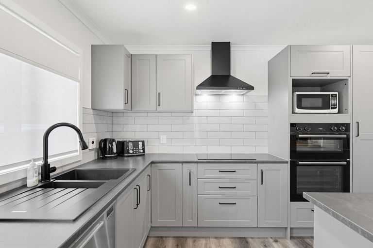 Photo of property in 11a Maxwells Line, Awapuni, Palmerston North, 4412