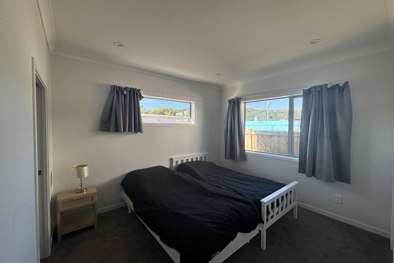 Photo of property in 1/12 The Strand, Wainuiomata, Lower Hutt, 5014
