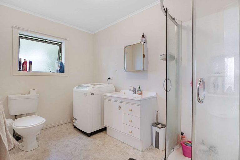 Photo of property in 45 Mountain Road, Western Heights, Rotorua, 3015