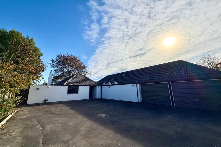 Photo of property in 23 Helmores Lane, Merivale, Christchurch, 8014