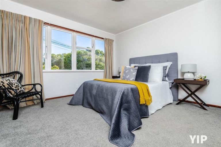 Photo of property in 102 Helston Road, Paparangi, Wellington, 6037