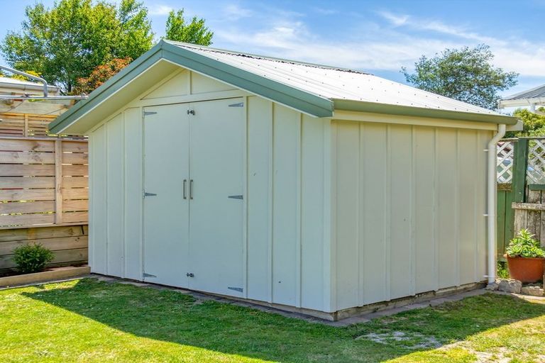 Photo of property in 22 Colville Street, Masterton, 5810