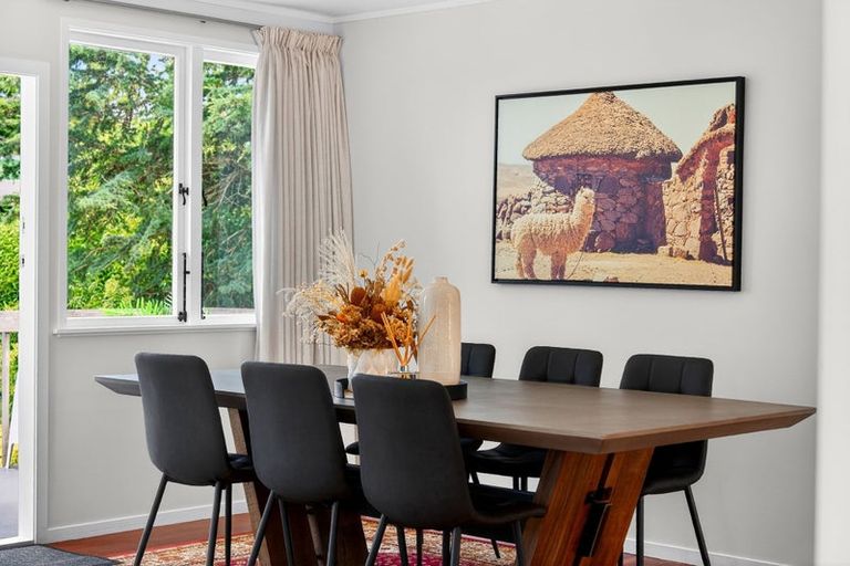 Photo of property in 17 Lysander Crescent, Beach Haven, Auckland, 0626