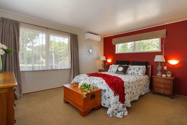 Photo of property in 15 Laurelwood Avenue, Pukekohe, 2120
