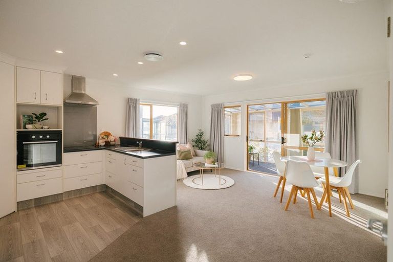Photo of property in 6 Foxtail Fern, Kelvin Grove, Palmerston North, 4414