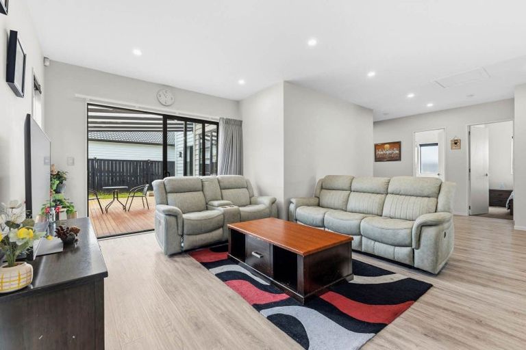 Photo of property in 11 Exmoor Road, Karaka, Papakura, 2113