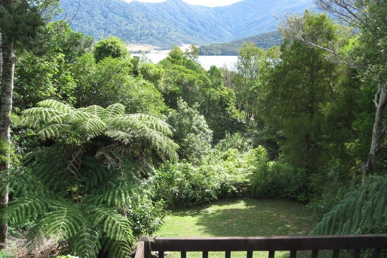 Photo of property in 14 Sandy Bay Road, Black Rock, Marlborough Sounds, 7282