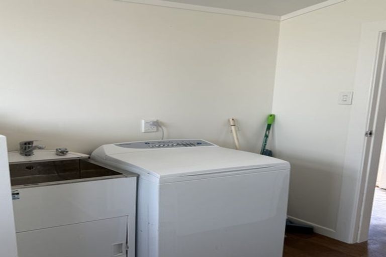 Photo of property in 37 Ara Paiwhenua, Tawa, Wellington, 5028