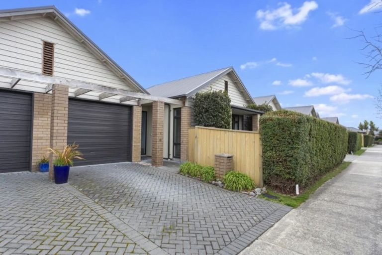 Photo of property in 8 Saracen Avenue, Northwood, Christchurch, 8051