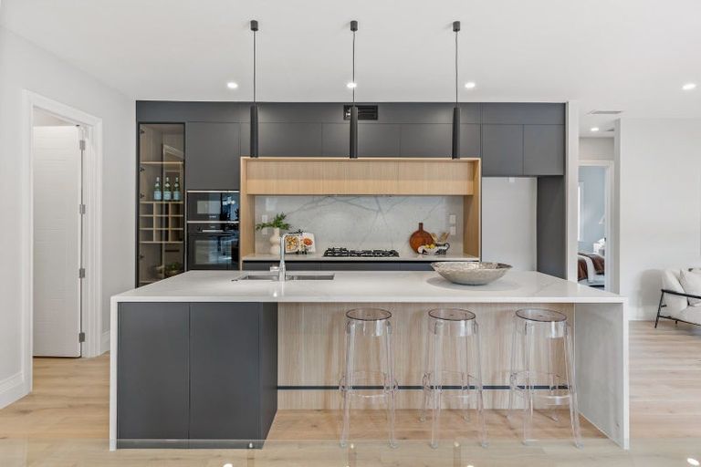 Photo of property in 7 Halcyon Bay Lane, Wainui, 0992