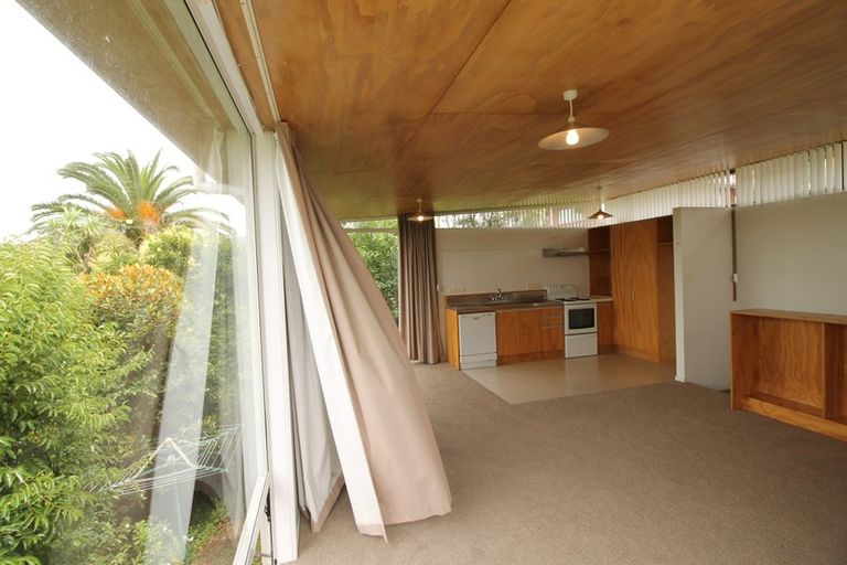 Photo of property in 83a Sunset Road, Totara Vale, Auckland, 0632