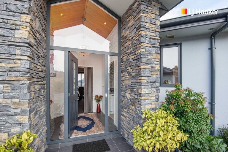 Photo of property in 38 Heathfield Drive, Mosgiel, 9024