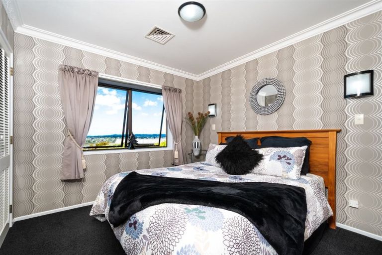 Photo of property in 161 Luckens Road, West Harbour, Auckland, 0618