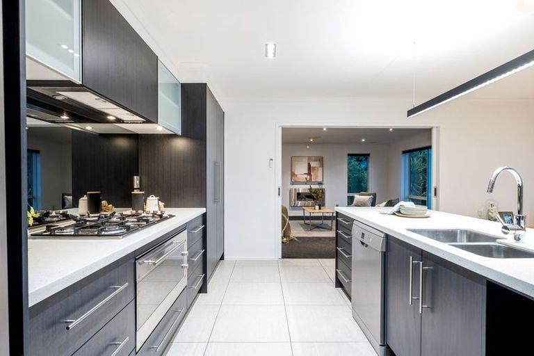 Photo of property in 26 Kilkelly Close, Tawa, Wellington, 5028