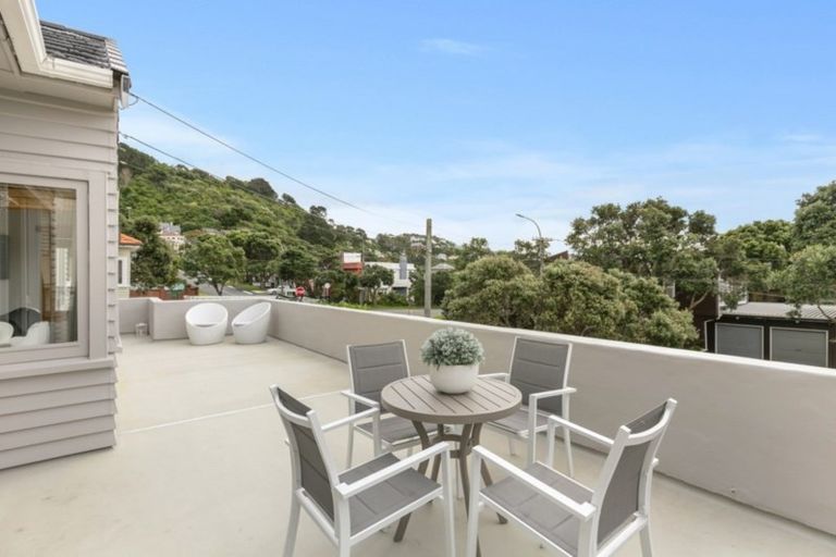 Photo of property in 18 Burnham Street, Seatoun, Wellington, 6022